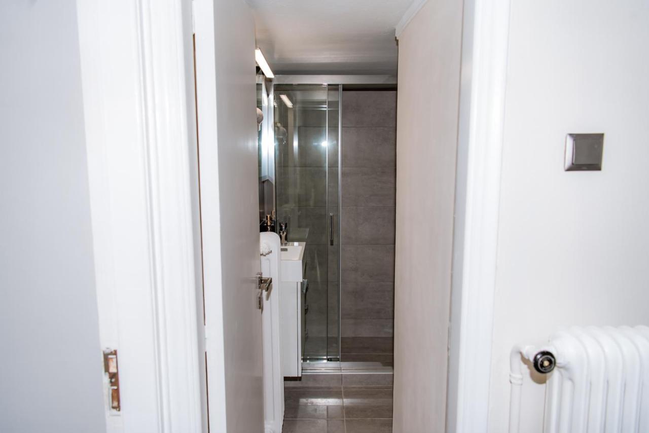 Apartment Pnika 3 Athena Bagian luar foto
