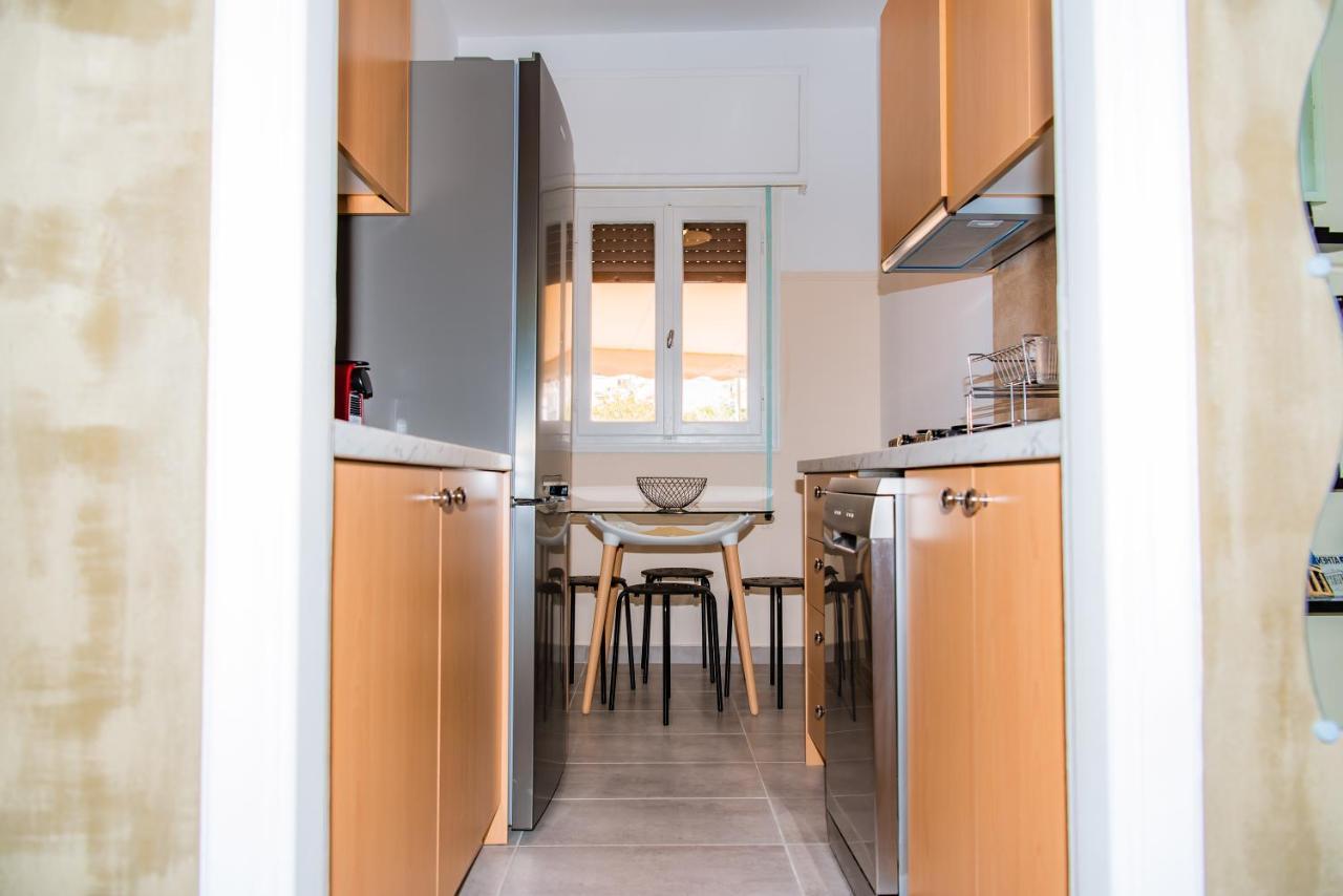 Apartment Pnika 3 Athena Bagian luar foto
