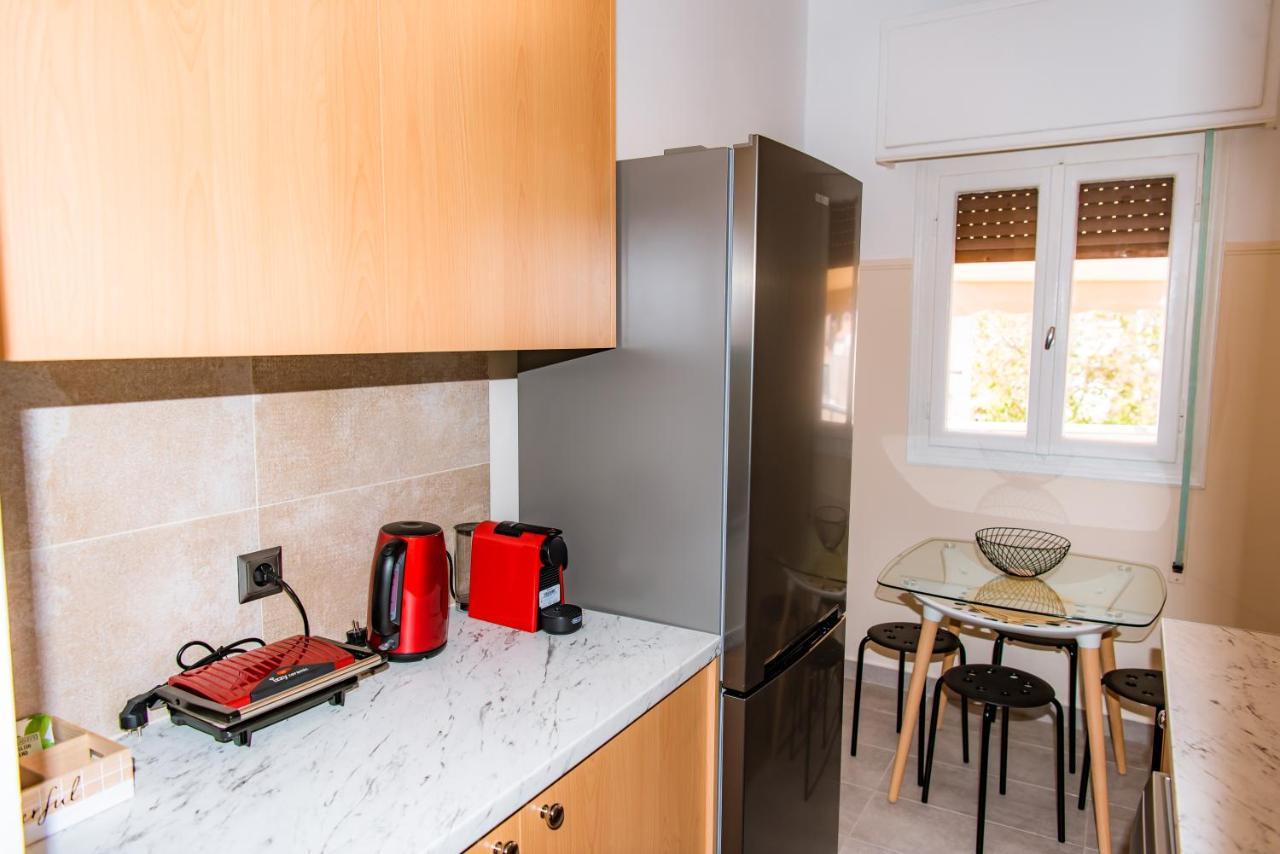 Apartment Pnika 3 Athena Bagian luar foto